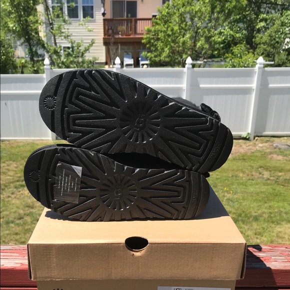 UGG Bailey Bow II Velvet Ribbon - Picture 9 of 10